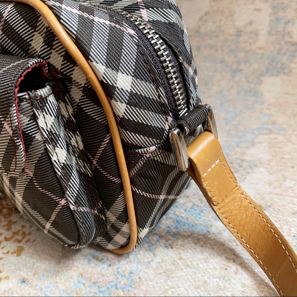 ❤️SOLD❤️Burberry Nova Check Leather Blue Label - Picture 5 of 8